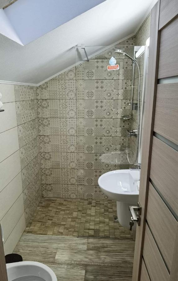 Casa Cizi Hotel Călimăneşti Exterior foto